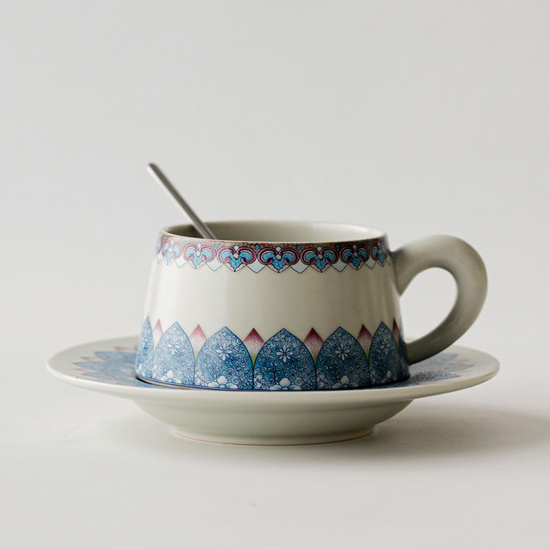 แก้วกาแฟขาวดู