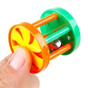 塑料宠物猫玩具小铃铛直径4厘米彩色球宠物玩具热狗玩具