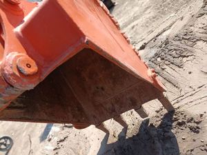 Excavadora Usada Hitachi ZX70 de 7 Toneladas con Piezas Originales, Palanca de Control de Bajo Esfuerzo, Motor y Potencia de 42.4W para Proyectos de Pequeña Escala - Product Image 5