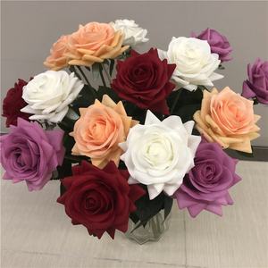 T304 Vero Tocco di Lattice <span class=keywords><strong>Rosa</strong></span> Floreale Centrotavola <span class=keywords><strong>In</strong></span> <span class=keywords><strong>Vaso</strong></span> Bianco Rosso <span class=keywords><strong>Rosa</strong></span> Artificiale Fiore Di Seta Del Faux Real Touch Rose - Product Image 4