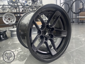 ล้อคาร์บอนไฟเบอร์แท้ 100% ขนาด 17-22 นิ้ว PCD 5x114.3 /120 สำหรับรถแข่ง รุ่นพรีเมียมสั่งทำพิเศษ - Product Image 3
