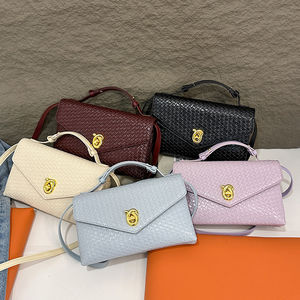 Sac à main de luxe de créateur. Sac à main de style féminin en PU de haute qualité. La doublure est en polyester.1026 - Product Image 6