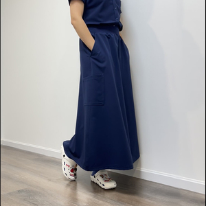 Uniforme d'infirmière modeste personnalisé YH, robe blanche extensible, jupe d'infirmière, nouveau design, coutures colorées, fabricant OEM, uniformes d'<span class=keywords><strong>hôpital</strong></span> - Product Image 4