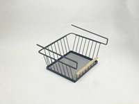 Panier de rangement rectangulaire en fer avec poignée en bambou, design multifonctionnel et durable