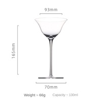 Cangkir Martini kaca Cocktail Modern buatan tangan berkelanjutan kreatif untuk penggunaan pesta