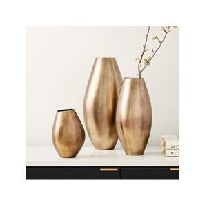 Decorative Flower <b>Vase</b> Made in Cast Aluminium With gold Finished Home Decor Metal Flower <b>Vase</b> For Home Decorative - Product Image 2