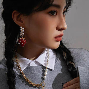 Retro niño divertido perla fresa pendiente ojo exagerado grandes pendientes colgantes pesados <span class=keywords><strong>diablo</strong></span> ojos pendientes para mi <span class=keywords><strong>hija</strong></span> - Product Image 4