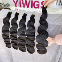 Cheveux humains indiens bruts 12A non traités 100% naturels du fournisseur # Extensions de cheveux ondulés naturels noirs 1B