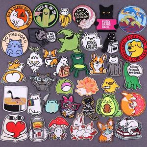 Patchs brodés animaux de dessin animé mignons à thermocoller, vente en gros, prix usine personnalisé pour vêtements et jeans - Product Image 2