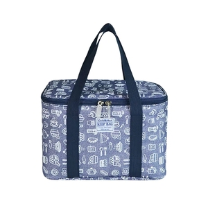 กระเป๋าเก็บความเย็นผ้าใบแบบมีฉนวนกันความร้อนของเวียดนาม แบบกำหนดเอง สำหรับส่งอาหารแบบเร็ว แพ็คเกจสำหรับเด็กผู้หญิงไปโรงเรียน - Product Image 5