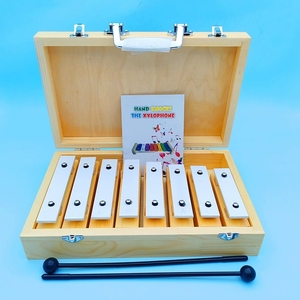 ขายส่ง Glockenspiel โลหะสีขาว 8 คีย์ พร้อมกล่องไม้สนแข็งแรง และไม้ตี 2 อัน เครื่องดนตรีประเภทออร์ฟ - Product Image 3