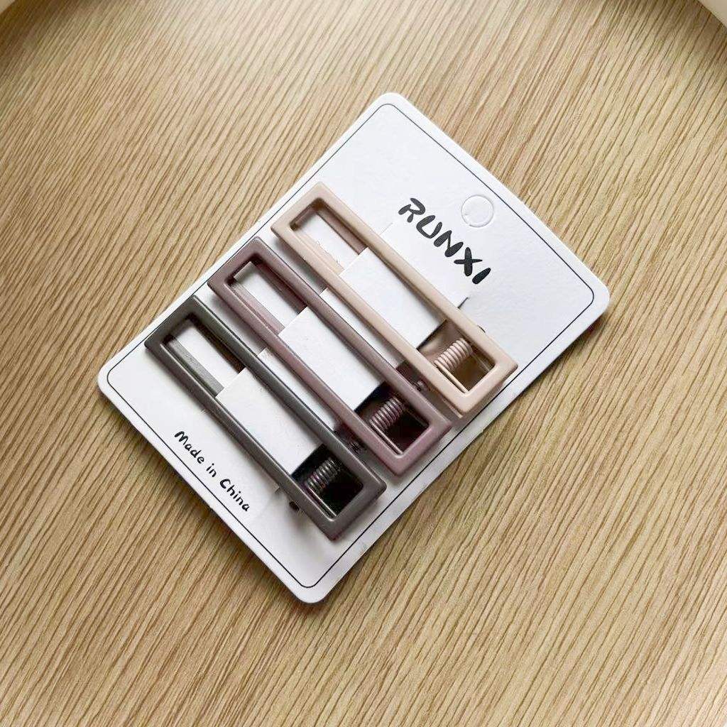 ไพ่3ใบสี่เหลี่ยมต่อแพ็ค