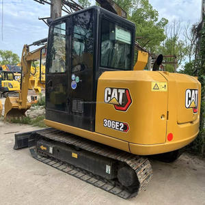 Excavatrice d'occasion CAT 306E2 de peinture originale Mini-pelle de qualité fiable et efficace prête à être expédiée - Product Image 1