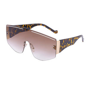 Lunettes de soleil sans monture de style européen pour femmes, verres PC UV400, couleur gris thé, protection solaire tendance pour le cyclisme en extérieur - Product Image 1