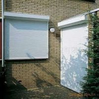 Fenêtres en PVC + Volets roulants en aluminium, photo de conception de fenêtre de maison, volets roulants électriques ou manuels