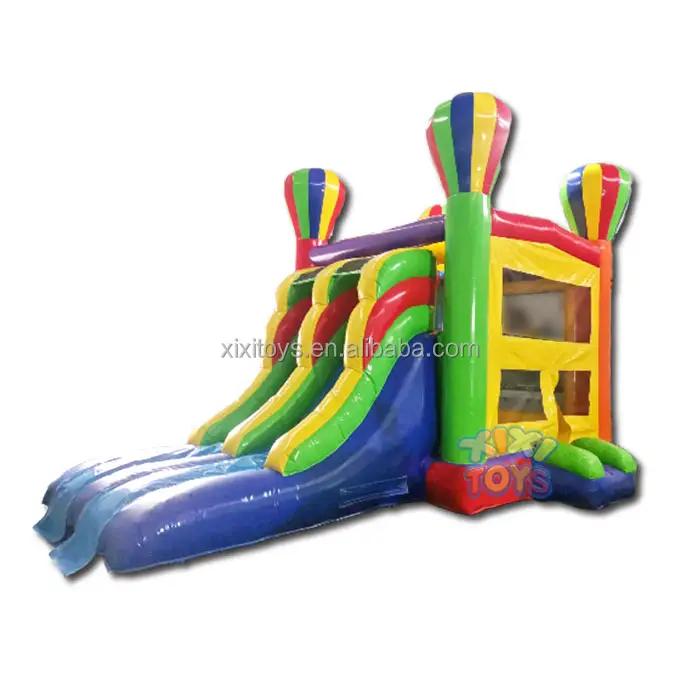 Perayaan pesta ulang tahun anak, istana tiup tiup, tema balon, rumah lompat anak dengan peluncuran ganda