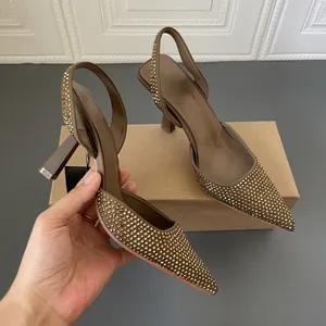 Chaussure Mariage 2021最新设计优雅性感风格莱茵石珍珠高跟鞋新娘白色婚纱鞋