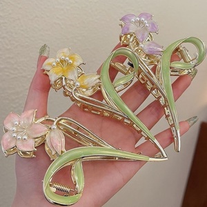 Mode femmes requin épingle à cheveux goutte à goutte huile lys fleur alliage cheveux griffes filles dos tête <span class=keywords><strong>queue</strong></span> <span class=keywords><strong>de</strong></span> <span class=keywords><strong>cheval</strong></span> mâchoire Clips - Product Image 5