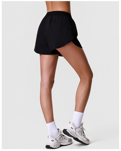 Shorts de sport décontractés pour femmes, coupe ample, taille haute, effet amincissant, pour fitness, Pilates, entraînement, yoga, longueur trois-quarts, logo personnalisé - Product Image 5