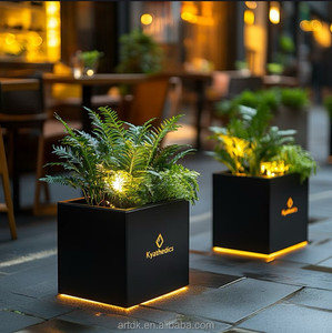146 <span class=keywords><strong>Vasi</strong></span> per Fiori in Acciaio Inox su Misura con LED, Fioriere Decorative per Centri Commerciali e Aeroporti - Product Image 3