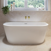 Baignoire de trempage en acrylique autoportante moderne de 1.5/1.6/1.7/1.8m avec tuyau d'évacuation en chrome et robinet coin arrière au mur certifié CE