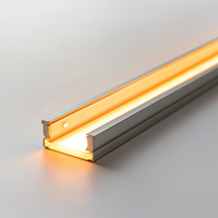 Solution d'éclairage minimaliste, bande LED, profilé en aluminium en forme de U, kit de profilés en aluminium
