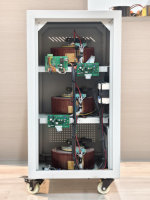 Régulateur de tension automatique triphasé AVR 400 Vca 30 kVA-50 kVA 380 Vca 50/60 Hz en cuivre avec affichage LED SVC