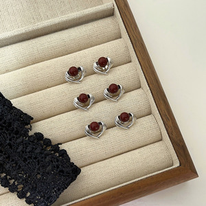 Pendientes de Plata de Ley S925 Ruitai con Ancla y Perla Roja en Forma de Corazón con Engaste de Bisel para Uso Diario - Product Image 4