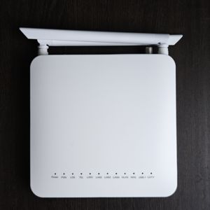 Routeur ONT double bande à vente chaude Wifi5 XPON ZC-521GT 4GE+1POTS+1USB+CATV+AC1200 WiFi5 Prix de gros - Product Image 2