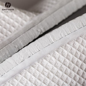 Pantoufles gaufres d'hôtel 5 étoiles de haute qualité avec logo personnalisé Fournitures de bain et de toilette de luxe en EVA pour invités - Product Image 5