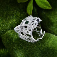 Hiphop Style Micro Diamant Plaqué Rhodium 925 Sterling Silver Fine Men Ring New Exaggerated Leopard Head Design pour les mariages