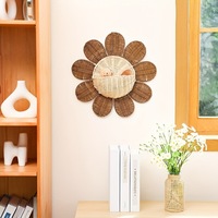 Panier mural tissé à la main, style moderne et minimaliste, décoration intérieure ; un support de rangement tissé pour l'entrée, la salle de bain ou comme pot de fleurs