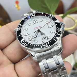 จัดส่งฟรี นาฬิกาข้อมืออัตโนมัติสีเงิน แสดงวันที่ ป้องกันแม่เหล็ก กันน้ำ กระจกแซฟไฟร์ สปอร์ต สแตนเลสสตีล 20 มม. - Product Image 4