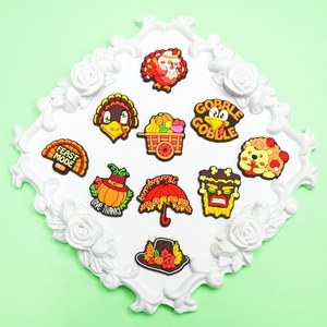 Prodotti all'ingrosso alla rinfusa scarpe del ringraziamento decorazioni di scarpe di fiori pantofole accessori scarpe cartoni animati Custom ciondoli scarpe - Product Image 1