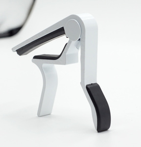 Capo-accesorios universales para guitarra, llave de cambio rápido, de aleación de aluminio, Metal, acústica, clásica, para piezas de guitarra - Product Image 5