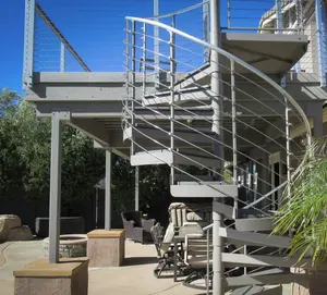 Corrimano di ringhiera del cavo per scale in acciaio inox Post balaustra da esterno Design balaustra ringhiera delle scale balaustre