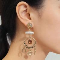 Boucles d'oreilles pendantes en alliage plaqué or antique, style bohème, avec strass marrons et perles blanches