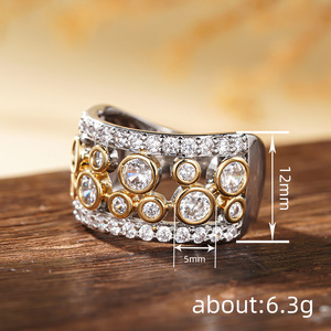 Anello rotondo con zirconi bicolore per donna, elegante gioiello da dito alla moda - Product Image 4