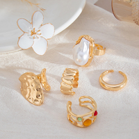 Barocke Imitierte Perlen Bunte Acryl-Edelstein Öltropfen-Blumen-Ringe Set für Damen Modischer Damenschmuck Accessoires Geschenk