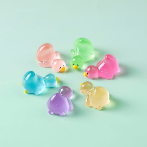 Miniaturas de Patos Perezosos que Brillan en <span class=keywords><strong>la</strong></span> Oscuridad, Figuras de Patos de Resina Luminosas para Jardín de Hadas, Casa de Muñecas, Acuario y Manualidades Decorativas - Product Image 4