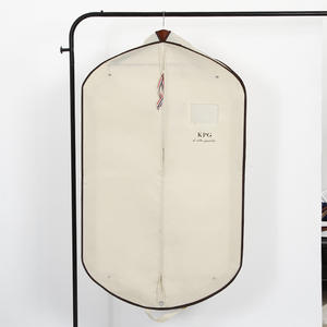 Custom di fabbrica di alta qualità riutilizzabile TNT copertura di indumento Non tessuto con cerniera in PVC finestra per la custodia antipolvere - Product Image 3