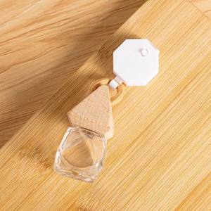 Popular 8ml Empty Packaging Transparent Wooden Cap Pendent Car Hanging Glass Bottle Perfume Car - Product Image 3