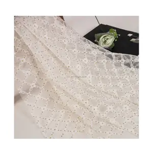 Cina Tulle fabbricazione di alta qualità bel Design 100 poliestere paillettes ricamo Tulle tessuto da sposa