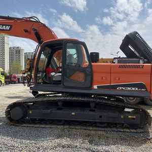 Excavadoras usadas Doosan DX300 Excavadoras grandes de 30 toneladas Doosan 300 en Shanghai en venta Maquinaria usada Doosan - Product Image 5