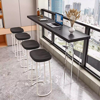 Table et chaises de bar étroites en bois massif à pieds hauts pour bar à domicile, café, balcon, fenêtre, mur et longue table de bar