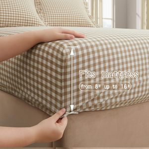 Juego de sábanas de 4 piezas tamaño Queen/King, cómodas, transpirables, de 16 pulgadas, con bolsillo profundo, respetuosas con la piel, a cuadros, con volantes, funda de almohada de algodón a cuadros - Product Image 5