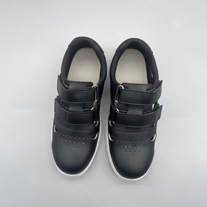 <span class=keywords><strong>Scarpe</strong></span> <span class=keywords><strong>Antinfortunistiche</strong></span> Leggere con Marcatura di Tracciabilità dei Materiali <span class=keywords><strong>Base</strong></span> Bianca Tomaia Nera per Tutte le Stagioni - Product Image 2