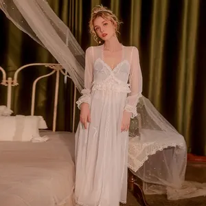 ชุดนอนเซ็กซี่ลูกไม้ซีทรูสำหรับผู้หญิง ชุดนอนยาวระบายพลิ้วพร้อมเสื้อคลุมตาข่าย ชุดเสื้อผ้าสำหรับใส่บ้าน - Product Image 4