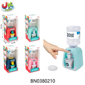 JACKO TOYS Dispensador <span class=keywords><strong>de</strong></span> Agua <span class=keywords><strong>de</strong></span> <span class=keywords><strong>Juguete</strong></span> <span class=keywords><strong>de</strong></span> Plástico Simulado, Económico y Novedoso, para Niños <span class=keywords><strong>de</strong></span> 2 a 7 Años, Uso Doméstico - Product Image 6
