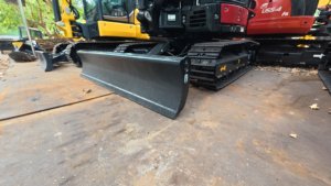 便宜大优惠二手洋马 Vio35 3.5吨小型挖掘机低价日本制造低工时二手挖掘机 - Product Image 6